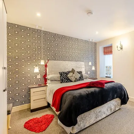 Rent this 3 bed townhouse on Llanfair-Mathafarn-Eithaf in LL74 8NT, United Kingdom