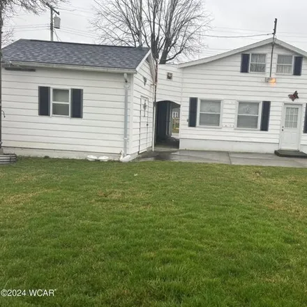 Image 3 - 623 West Mechanic Street, Wapakoneta, OH 45895, USA - House for sale