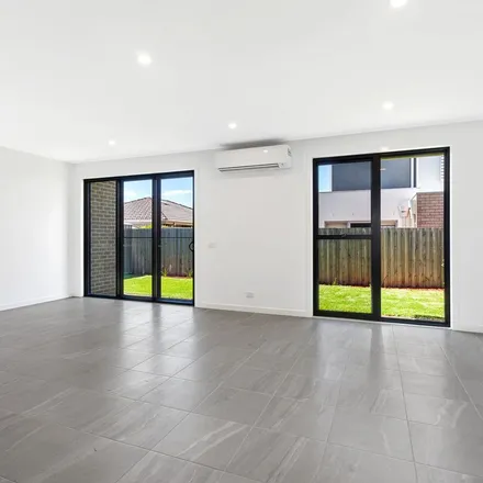 Rent this 3 bed townhouse on Golden Avenue in Chelsea VIC 3197, Australia