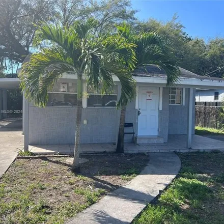 Rent this 3 bed house on 412 Northwest 95th Street in Pinewood Park, Miami-Dade County