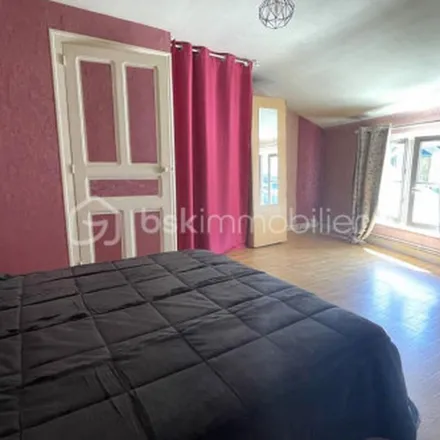 Rent this 2 bed apartment on Direction des Parcs in Jardins et Paysages, 20 Boulevard de Lavoisier
