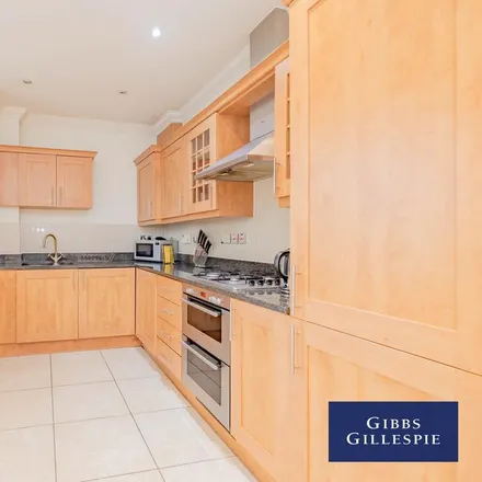 Rent this 2 bed apartment on Glynswood Place in London, HA6 2XU