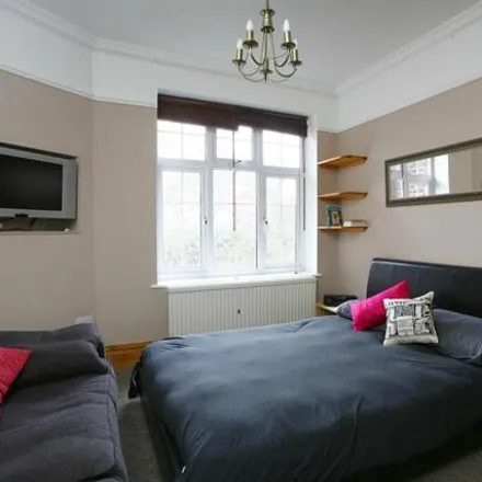 Image 5 - Moreland Court, Finchley Road, Childs Hill, London, NW2 2TN, United Kingdom - Apartment for sale