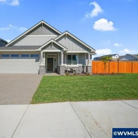 Buy this 3 bed house on 6633 Devon Avenue Southeast in Salem, OR 97306