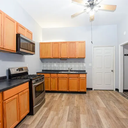 Rent this 1 bed apartment on Roosevelt & Oak Park in West Roosevelt Road, Berwyn