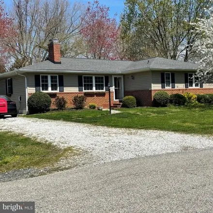 Rent this 3 bed house on 106 Boyd Drive in Annapolis Neck, Anne Arundel County