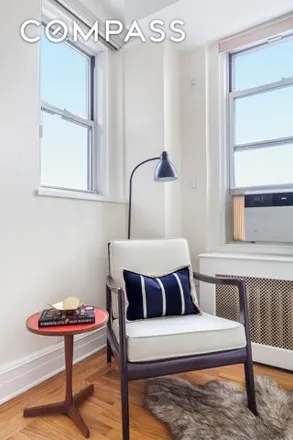 Image 4 - NEST Interiors, 172A 9th Avenue, New York, NY 10011, USA - Apartment for sale