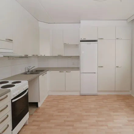 Rent this 3 bed apartment on Pupuhuhdantie 12 in 40340 Jyväskylä, Finland