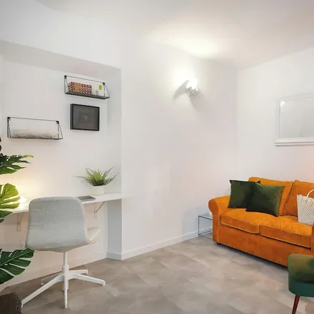 Image 2 - 7000-511 Distrito de Coimbra, Portugal - Apartment for rent