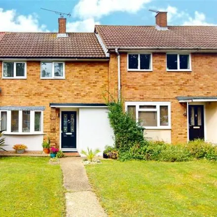 Buy this 2 bed townhouse on Methersgate in Basildon, SS14 2LT