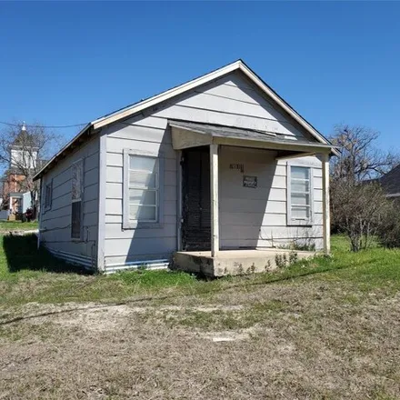 Image 2 - Joshua Chapel African Methodist Episcopal Church, 110 North Aiken Street, Waxahachie, TX 75165, USA - House for sale