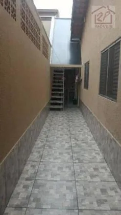 Buy this 1 bed house on Rua Fernanda B de Melo in Jardim Cruzeiro do Sul, São José dos Campos - SP