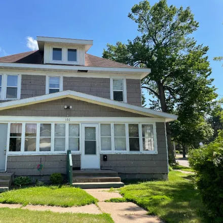 Buy this 5 bed duplex on 699 Lincoln Avenue in Wausau, WI 54403