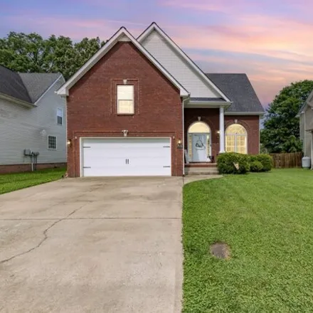 Buy this 5 bed house on 3098 Brewster Road in Clarksville, TN 37042
