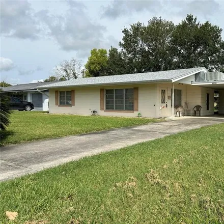 Buy this 2 bed house on 2793 Cecile Street in Kissimmee, FL 34741