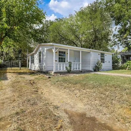 Image 2 - 221 Saddle Road, White Settlement, TX 76108, USA - House for sale