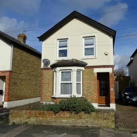 Buy this 3 bed house on Tennyson Road in Ashford, TW15 2LN