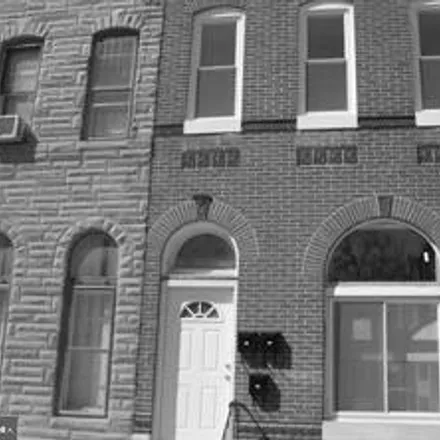 Image 1 - 834 North Carey Street, Baltimore, MD 21217, USA - House for sale