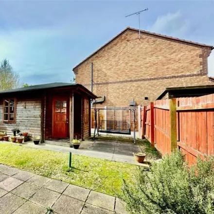 Image 4 - Basil Drive, East Riding of Yorkshire, HU17 8WF, United Kingdom - Duplex for sale