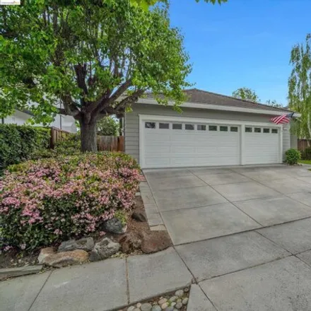 Image 2 - 2192 Newton Drive, Brentwood, CA 94513, USA - House for sale