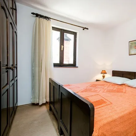 Rent this 2 bed apartment on 21404 Bobovišća na Moru