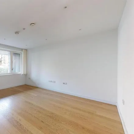 Image 3 - South Garden Court, 6 Heygate Street, London, SE17 1FQ, United Kingdom - Apartment for rent