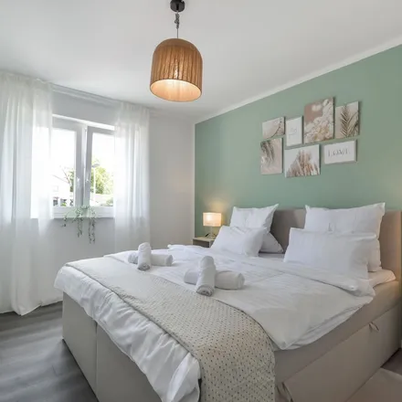 Rent this 3 bed apartment on Kirchplatz in Bahnhofstraße, 33803 Steinhagen