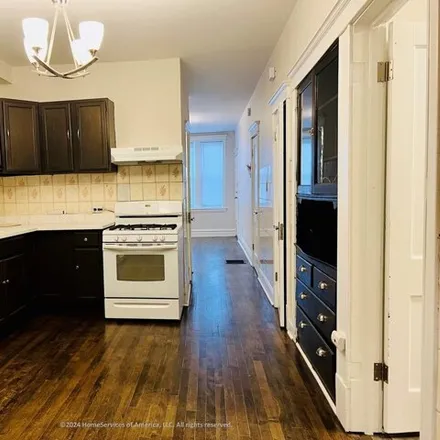 Image 3 - 4321 South Campbell Avenue, Chicago, IL 60632, USA - House for rent