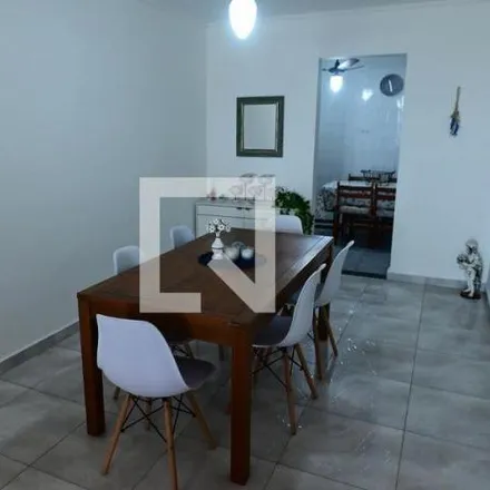 Rent this 3 bed apartment on Rua Paraguai 138 in Guilhermina, Praia Grande - SP