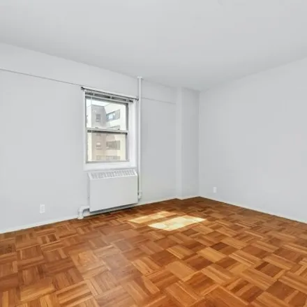Image 6 - 4 Sedgwick Avenue, New York, NY 10468, USA - Apartment for sale