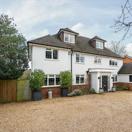 Buy this 6 bed house on Henley Road in Marlow, SL7 2BZ