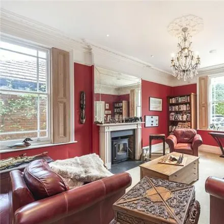 Image 3 - Lakes Lane, Beaconsfield, HP9 2LB, United Kingdom - House for sale
