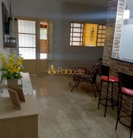 Buy this 2 bed house on Rua Euclides Ribeiro in Una, Taubaté - SP