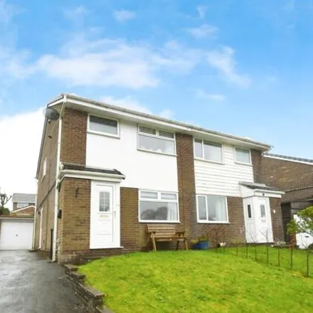 Buy this 3 bed duplex on Amberley Drive in Harpur Hill, SK17 9PF