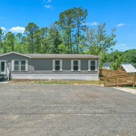 Buy this 3 bed house on 3025 Wintergreen Street in Middleburg, Clay County