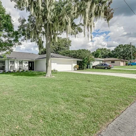 Buy this 4 bed house on 4618 Crestview Lane in Lakeland, FL 33813