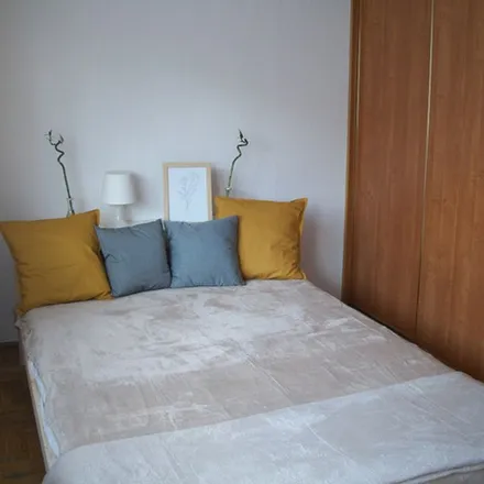 Rent this 3 bed apartment on Jana Piekałkiewicza 3 in 00-710 Warsaw, Poland