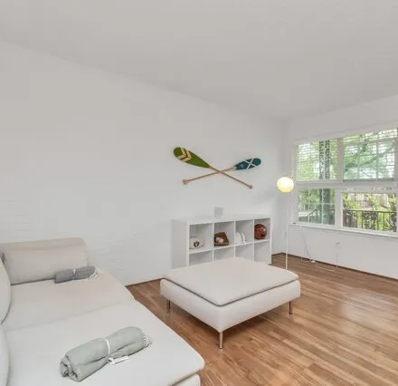 Rent this 1 bed condo on 3224 Timmons Ln Apt 136 in Houston, Texas