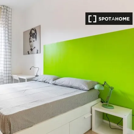 Rent this 5 bed room on Primaticcio in Via Francesco Primaticcio, 20147 Milan MI