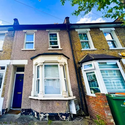 Rent this 2 bed townhouse on 35 Faringford Road in London, E15 4DW