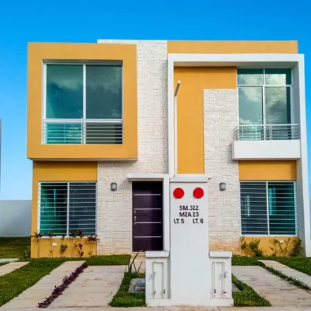 Buy this studio house on Calle Paseo de Valenciana in Gran Santa Fe I, 77518 Cancún