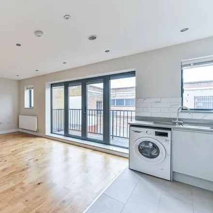Rent this 2 bed apartment on TK Maxx in 11-19 Tooting High Street, London