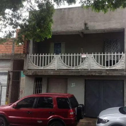 Buy this 6 bed house on Avenida dos Latinos 1512 in Cidade Líder, São Paulo - SP