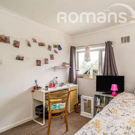 Image 2 - Somers Close, Wavell Way, Winchester, SO22 4EH, United Kingdom - Duplex for rent