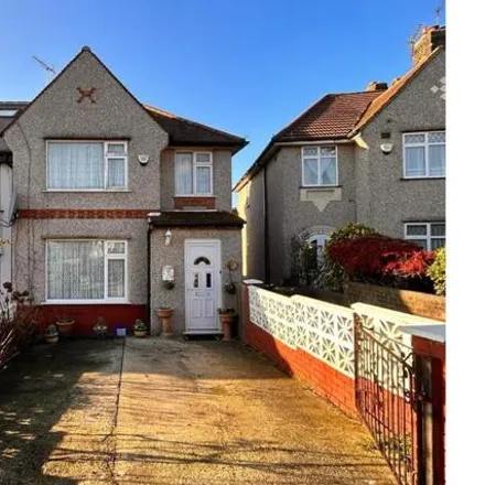 Buy this 3 bed duplex on 17 Rosehill Gardens in London, UB6 0LD