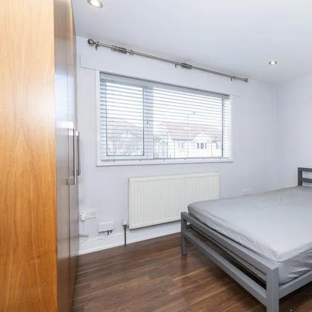 Image 3 - Burnley Road, Dudden Hill, London, NW10 1ED, United Kingdom - Townhouse for rent