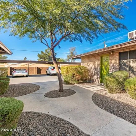 Image 3 - 3325 East Pinchot Avenue, Phoenix, AZ 85018, USA - Apartment for rent