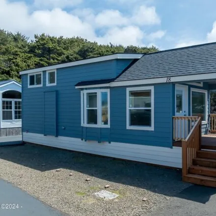 Buy this studio apartment on Holiday Hills in 4875 Dolphin, Depoe Bay