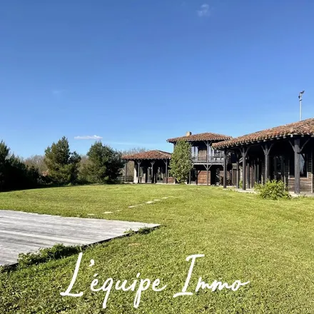 Rent this 7 bed apartment on 1 Domaine des Coteaux in 32600 Pujaudran, France