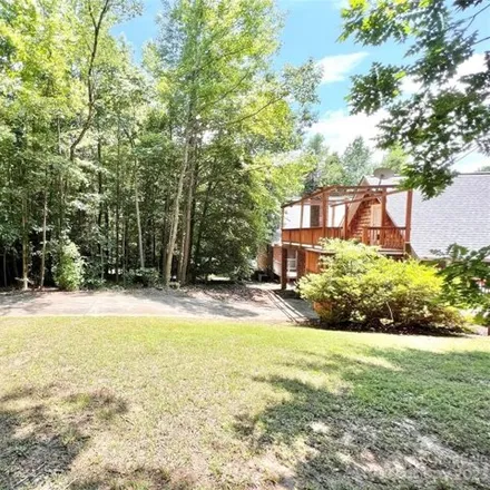 Image 5 - 372 Tomlinson Court Northeast, LeMar Park, Lenoir, NC 28645, USA - House for sale